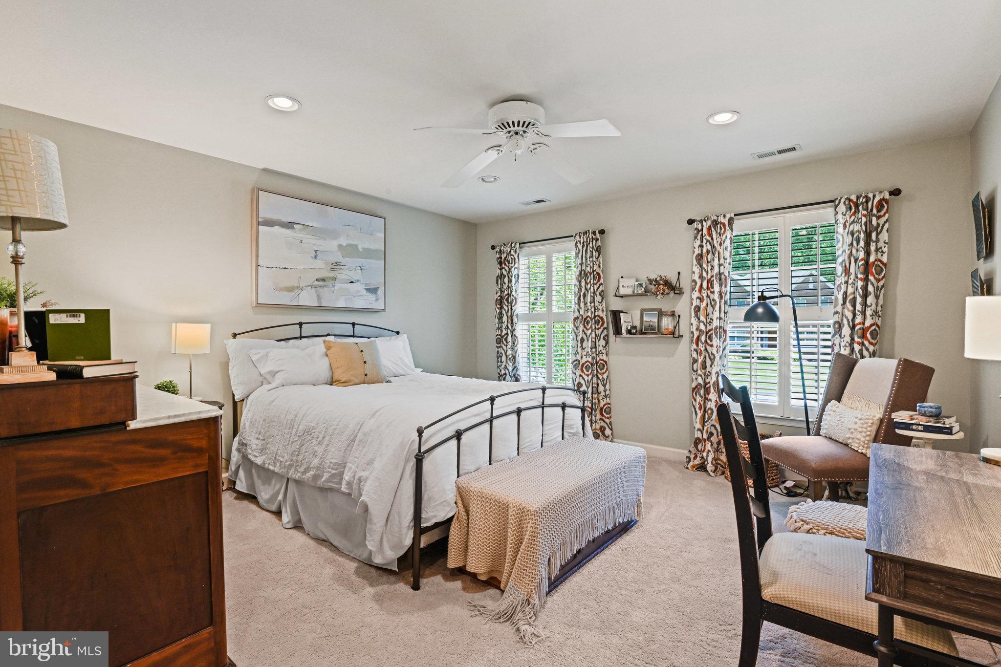 HUNTERBROOKE - Residential