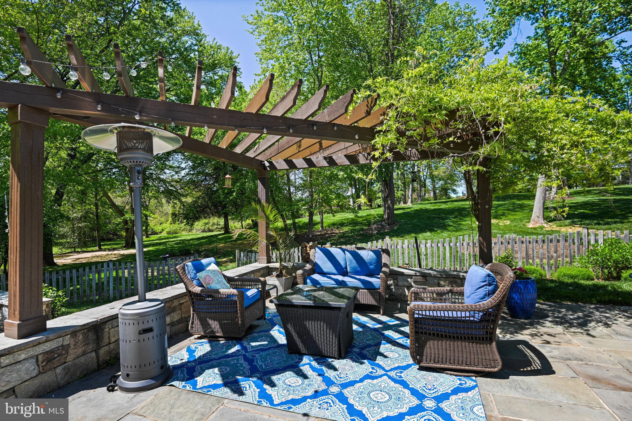 HUNTERBROOKE - Residential