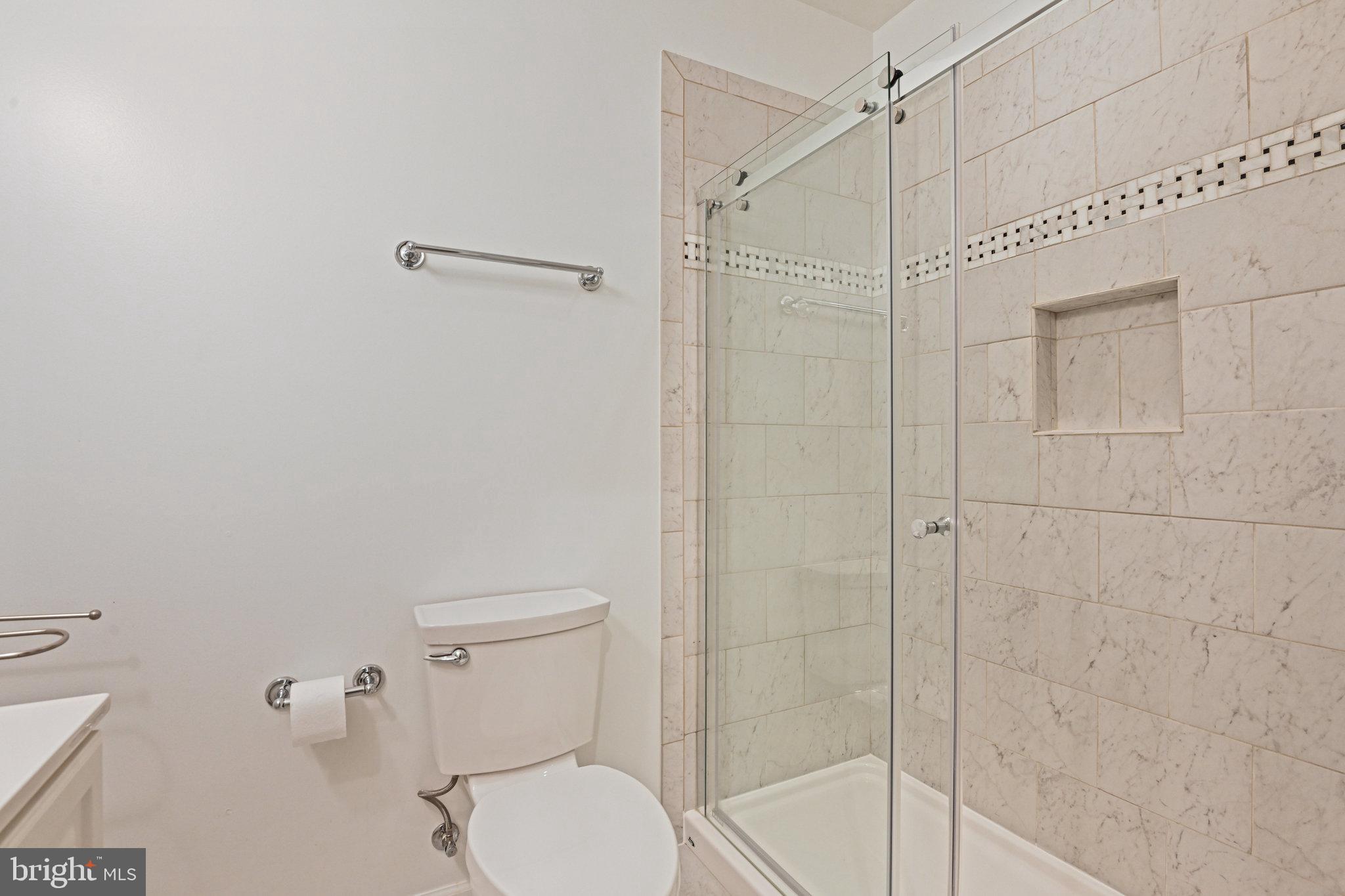 HUNTERBROOKE - Residential