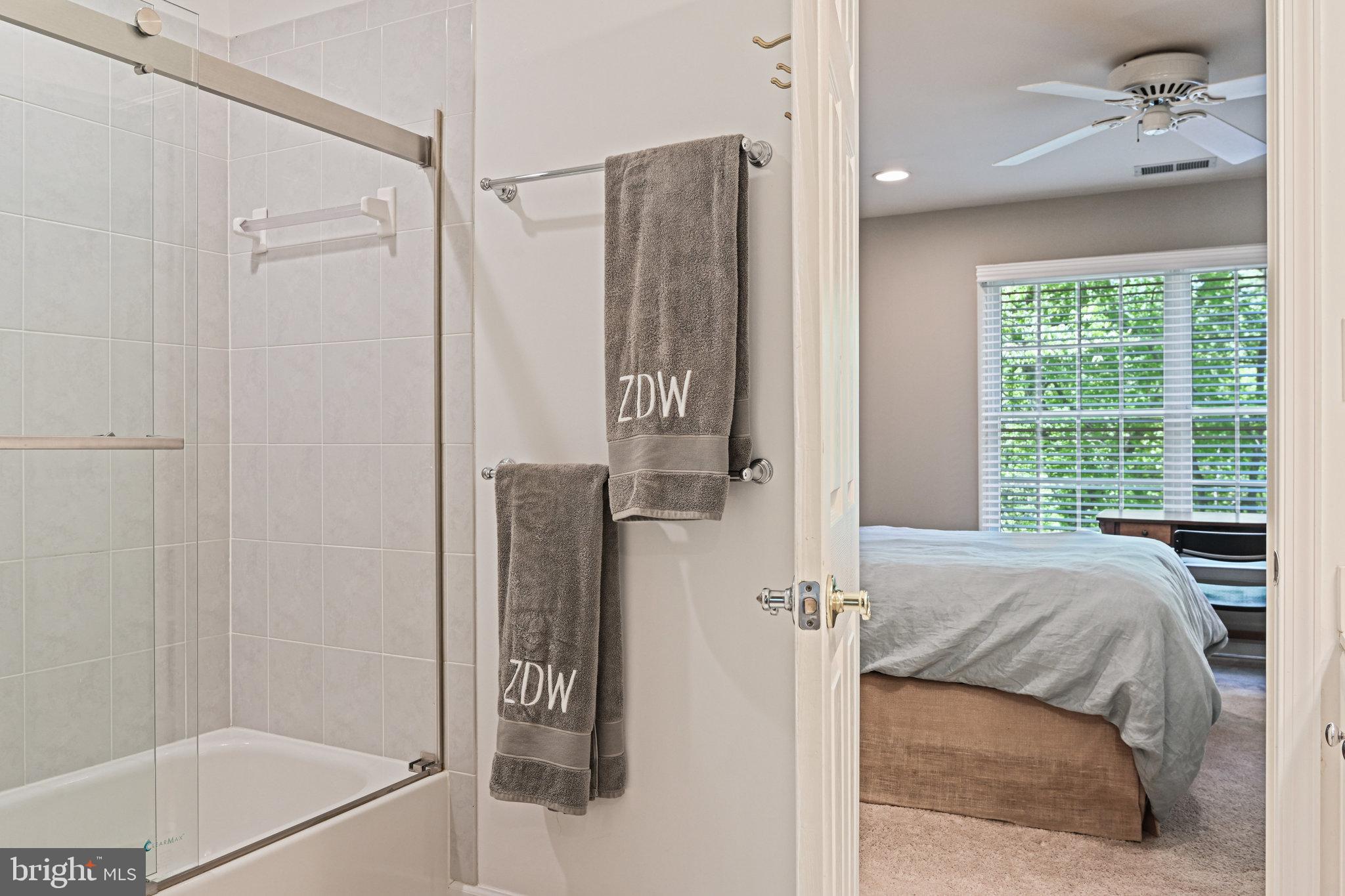 HUNTERBROOKE - Residential