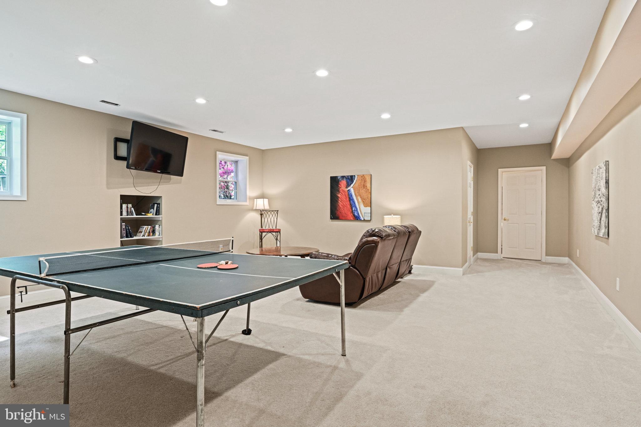 HUNTERBROOKE - Residential