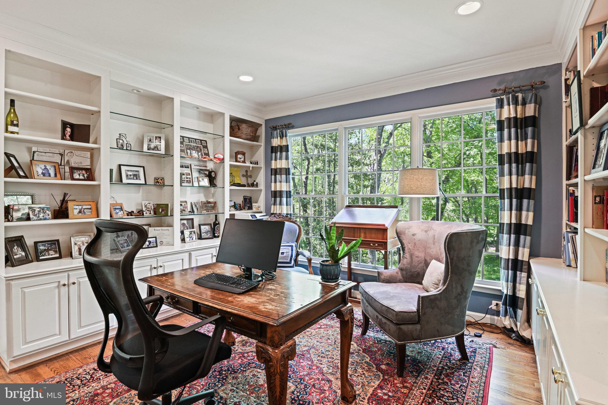 HUNTERBROOKE - Residential