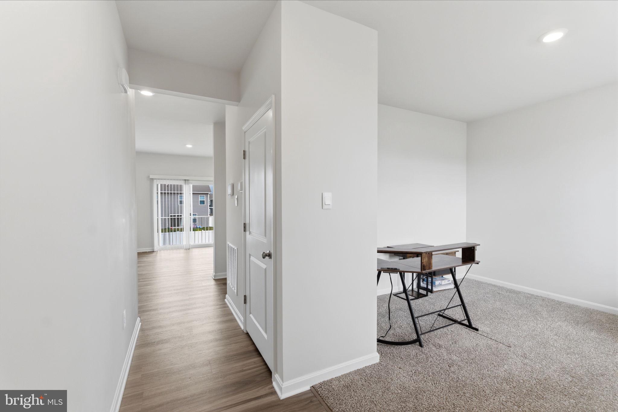 RED HILL - Residential