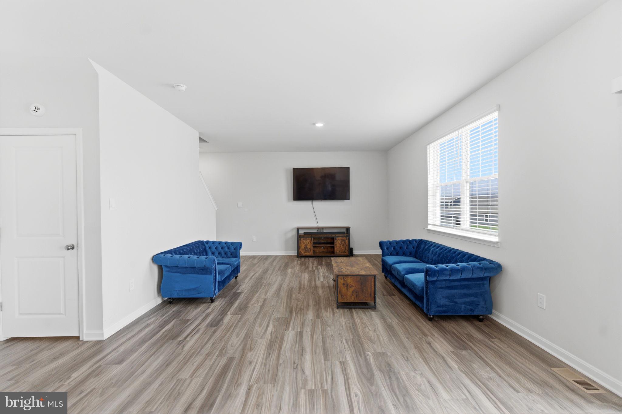 RED HILL - Residential