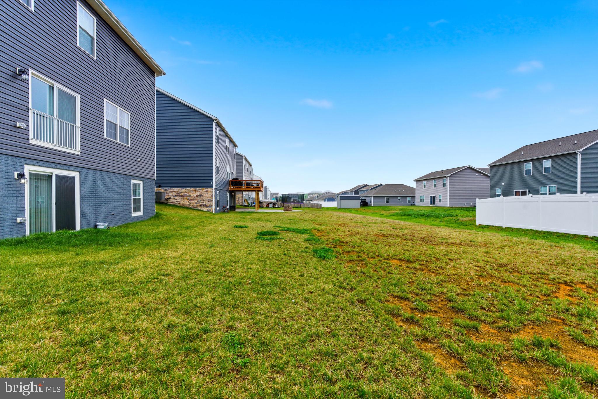 RED HILL - Residential