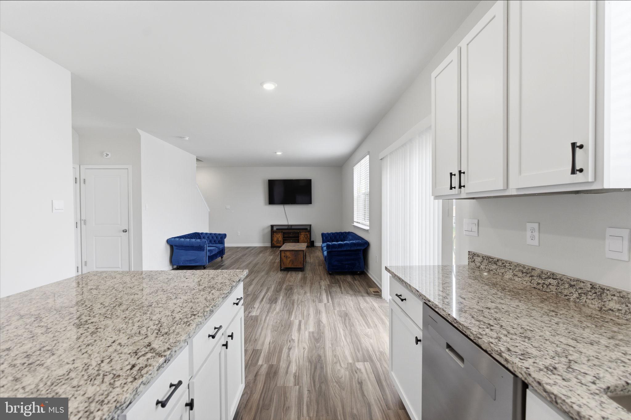 RED HILL - Residential