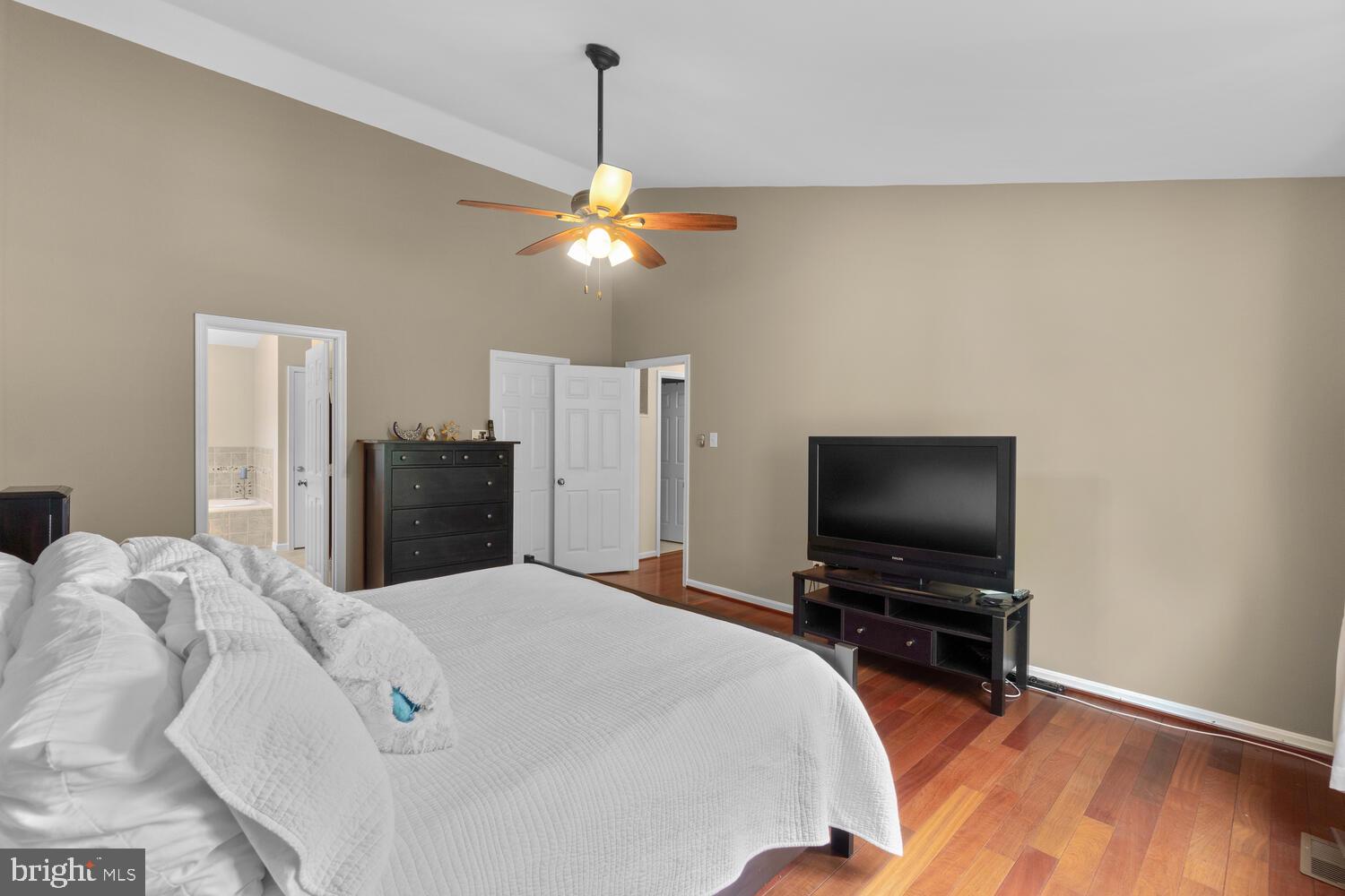 CHRISTIE ESTATES - Residential