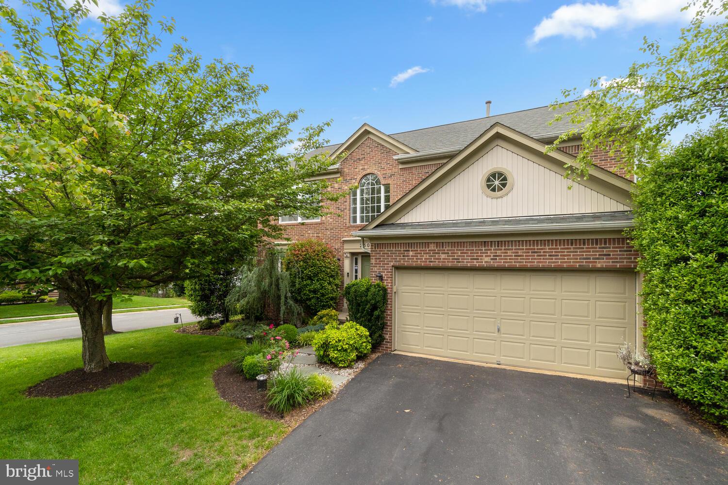 CHRISTIE ESTATES - Residential