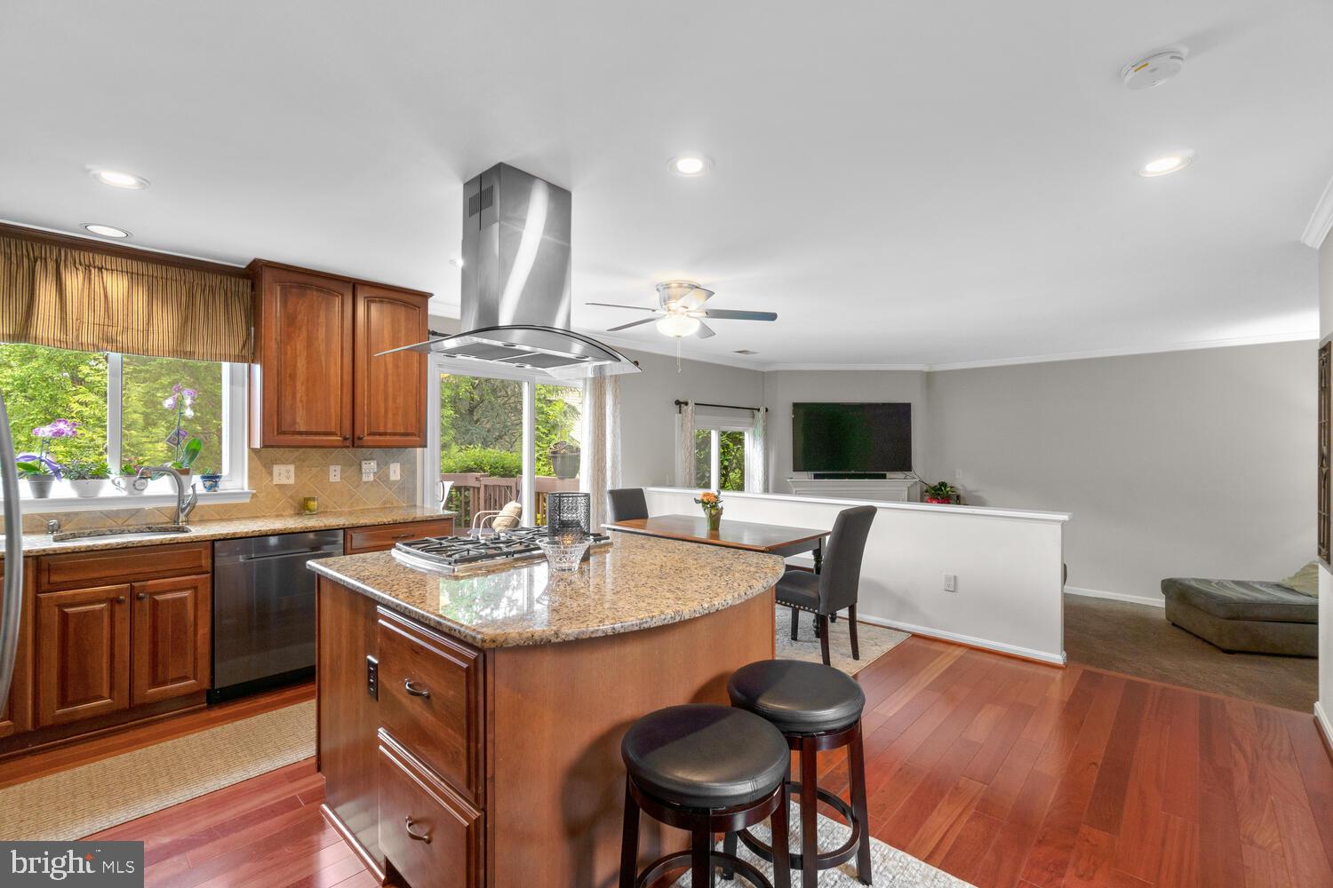 CHRISTIE ESTATES - Residential