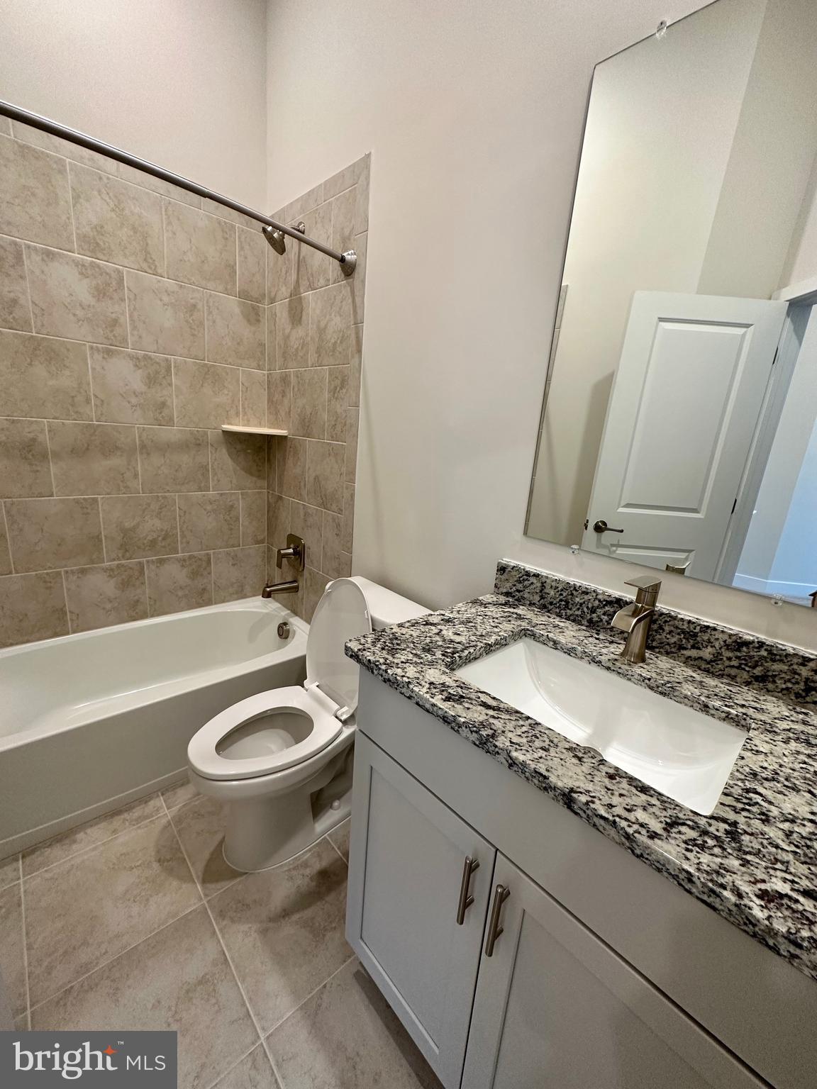 PATAPSCO GLEN - Residential Lease