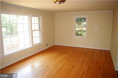 GREENWICH HILL - Residential Lease