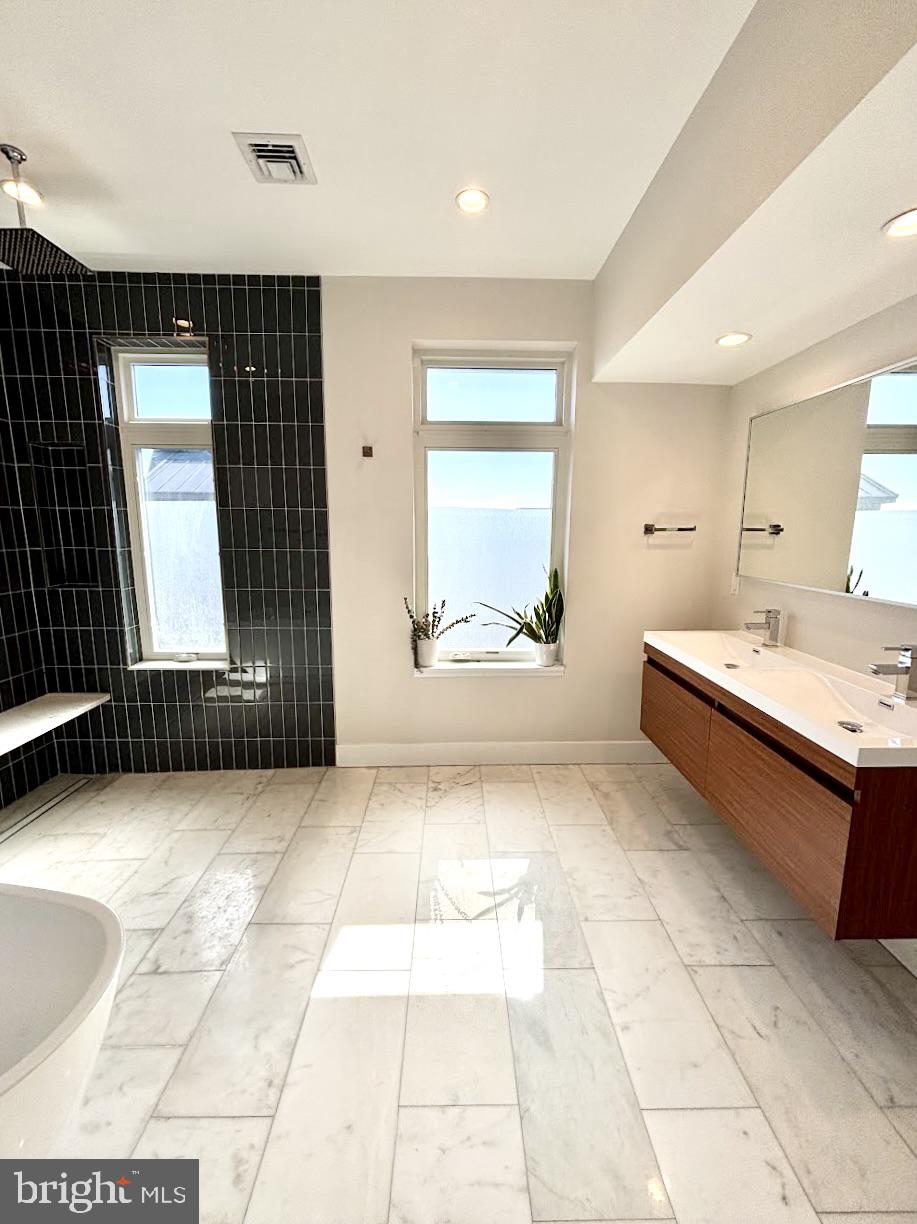 GRADUATE HOSPITAL - Residential