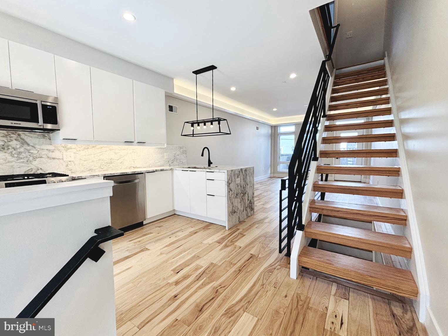 GRADUATE HOSPITAL - Residential