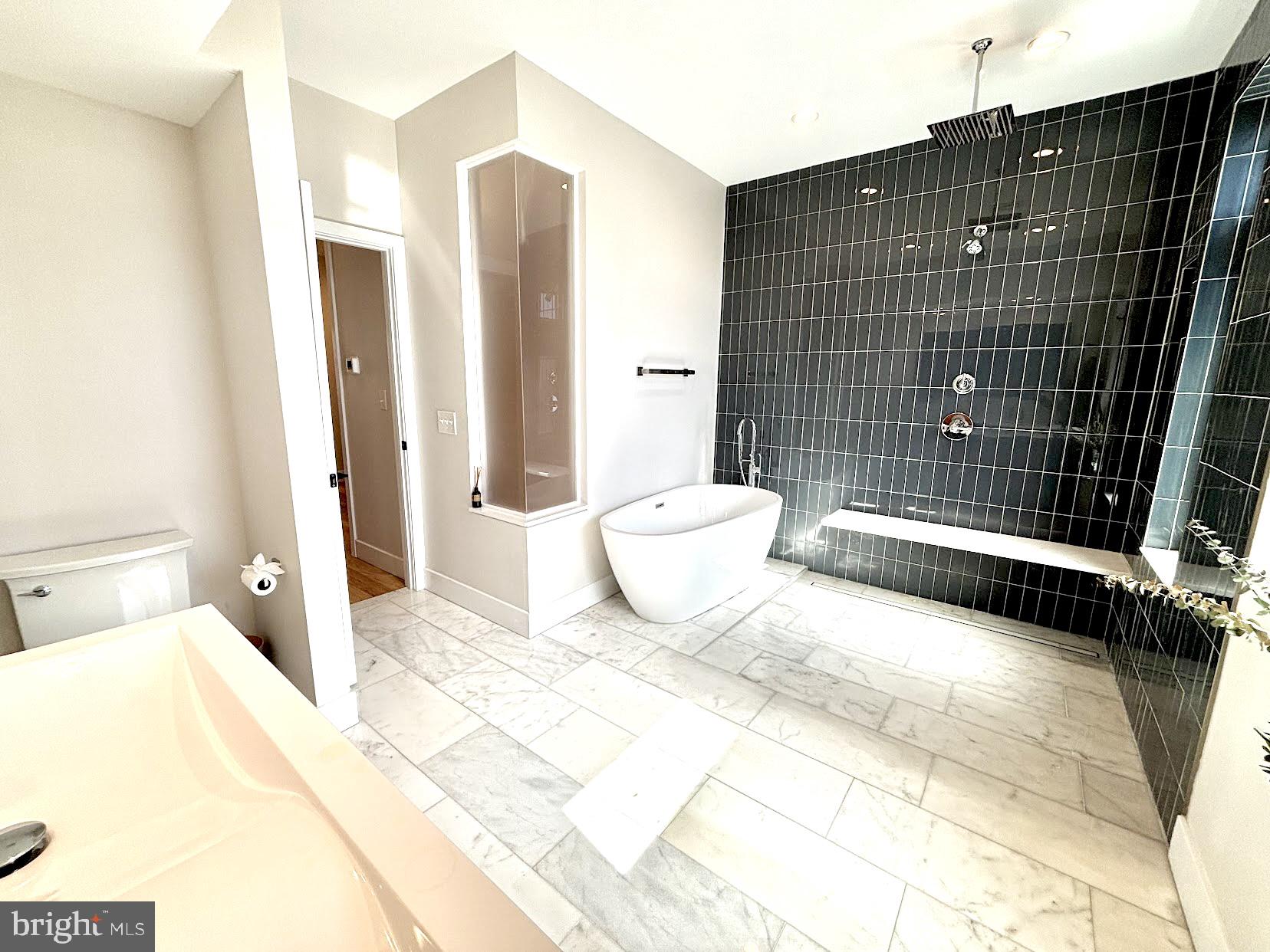 GRADUATE HOSPITAL - Residential