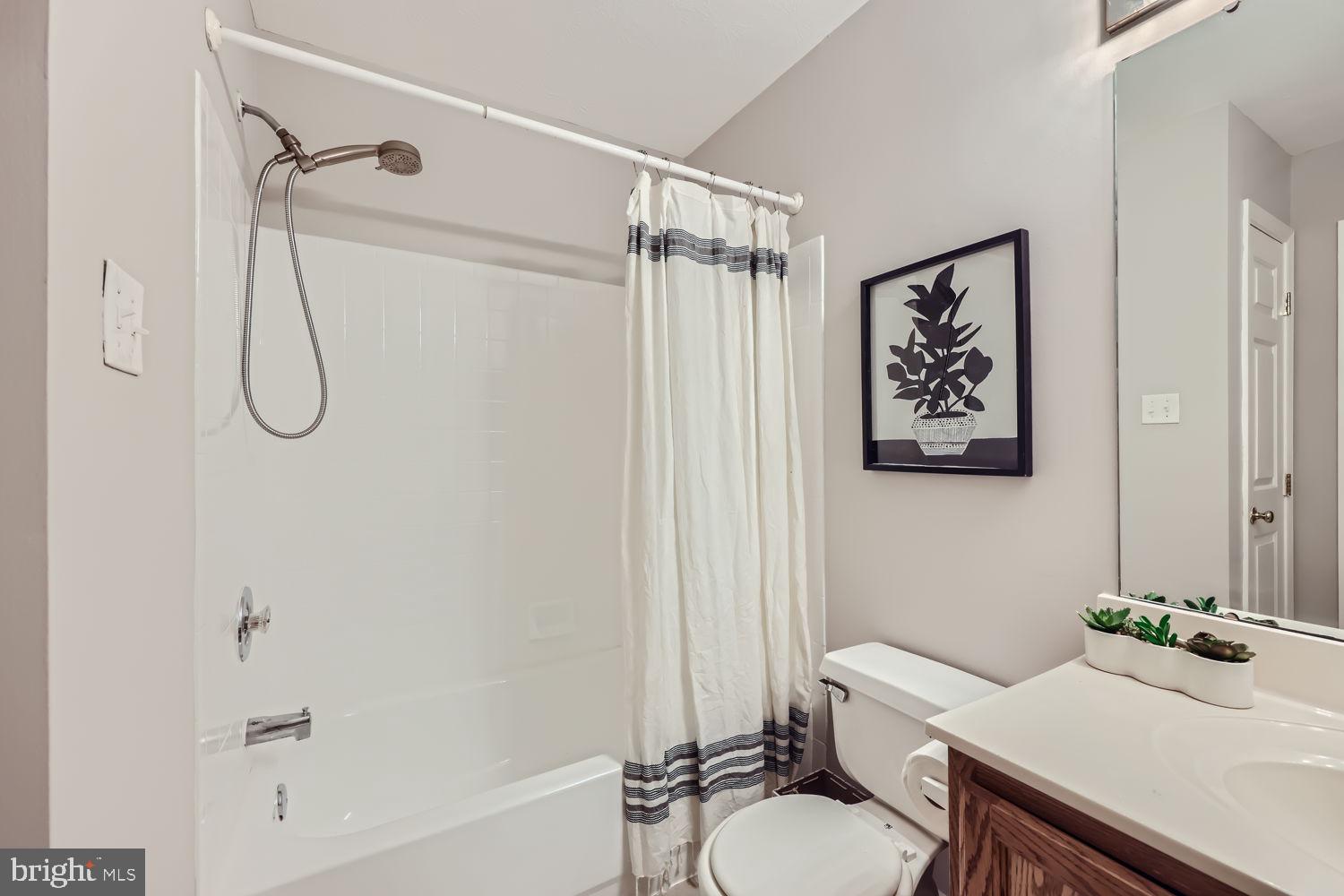 CASTLE STONE AT WHITE MARSH - Residential