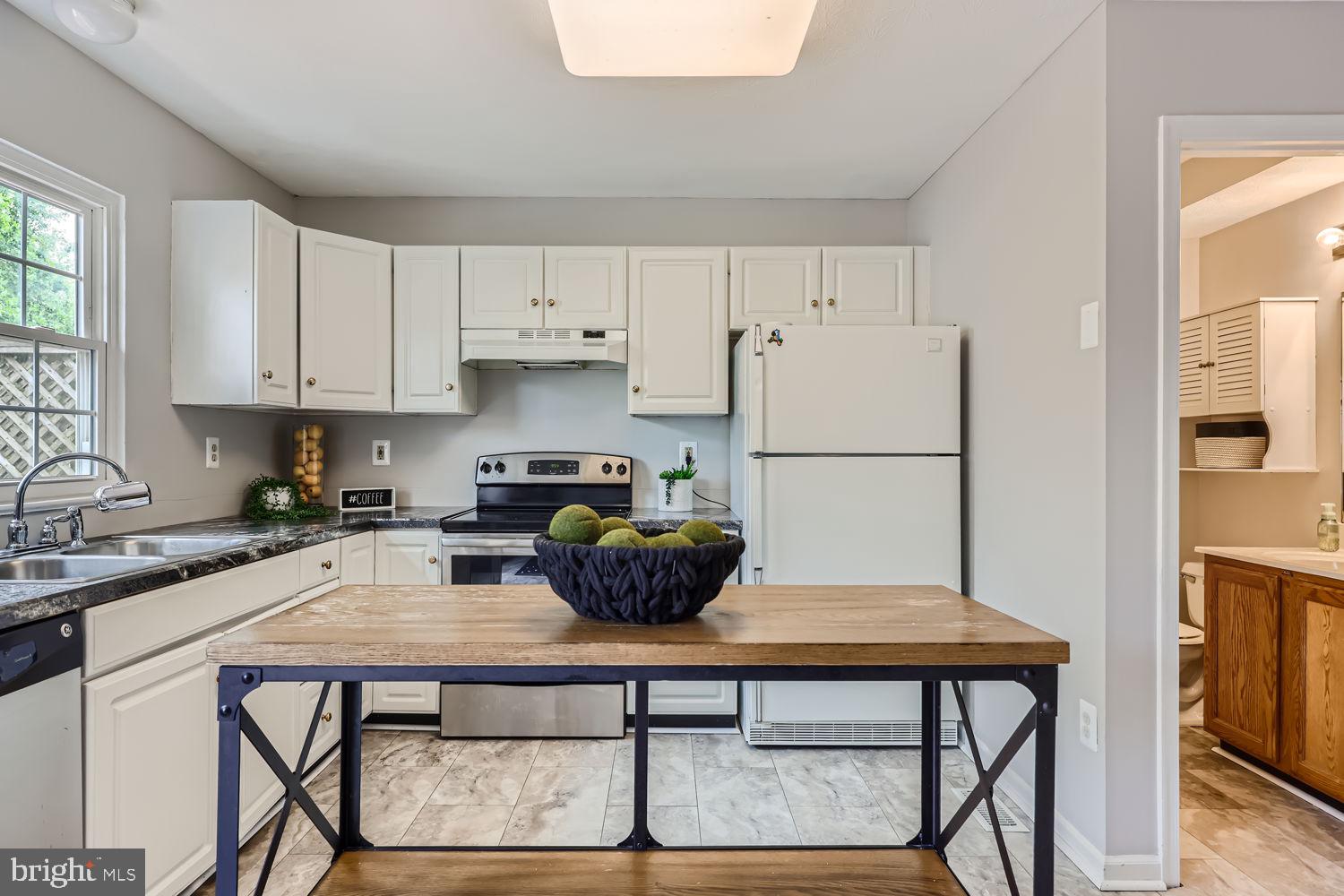 CASTLE STONE AT WHITE MARSH - Residential