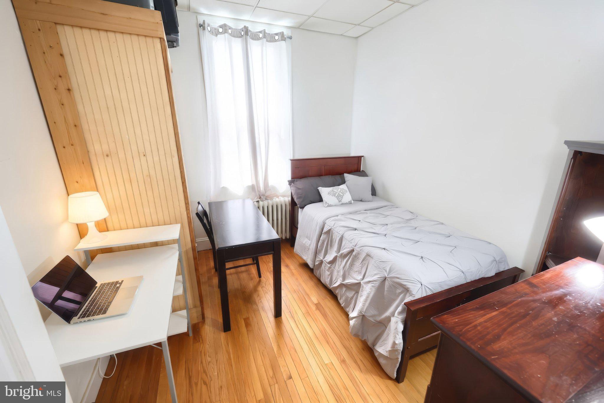PLEASUREVILLE - Residential