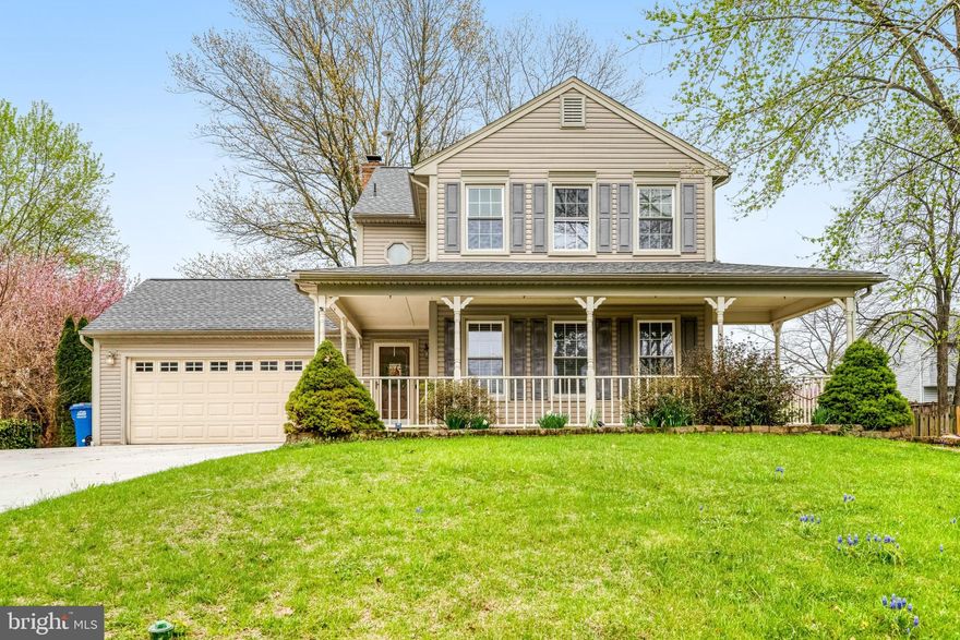 Back on the market - no fault of the seller!  Buyer's financing fell thru.  🏡 Spacious 5–6 Bedroom Home with Tons of Updates!   If you’re looking for space, comfort, and a home that’s already been taken care of for you, this one checks all the boxes. This freshly painted, single‑family home sits on just under a quarter‑acre and has a big fenced yard, a flexible 5-6 bedroom layout, and a bunch of recent upgrades, like fresh paint throughout/ professionally cleaned, that will make moving in easy.  Sit on your covered front porch, sipping cocoa or lemonade because there's no work left to do!  Location is outstanding with Harris Teeter and shopping a mere 5 min drive!  Easy access to everywhere a mere10 min approx to Manassas VRE, and right near 28...
What You’ll Love: 5- 6 bedrooms — plenty of room for guests, hobbies, home theater or a home office
Roof replaced 2023, HVAC replaced 2020, Hot Water Heater Replaced 2021 Driveway expanded and concrete repoured 2025