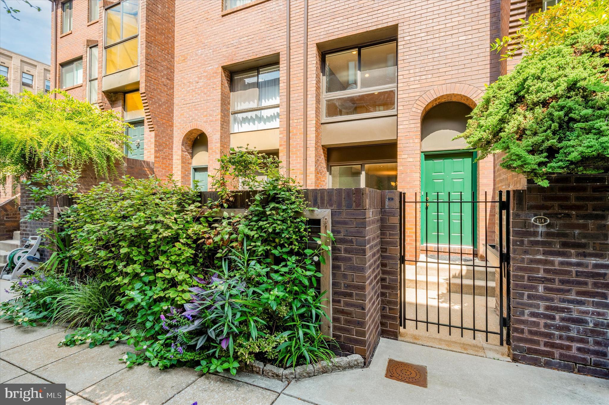 Welcome to 2201-09 Arch Street #114 — a rare opportunity to own a beautiful townhome in the heart of Philadelphia’s desirable Logan Square neighborhood.
This well-maintained 3-bedroom, 2.5-bath home offers the perfect blend of convenience, comfort, and city living. Enjoy the ease of your own attached garage and gated entry for privacy and security.
Inside, you’ll find a spacious layout with an inviting gas fireplace, a private balcony to take in fresh air and city sights, and stunning Center City views from multiple angles. The common grounds are meticulously landscaped, bursting with vibrant flowers and greenery throughout the seasons.
Situated just steps from Center City’s best amenities, you’ll be moments away from Love Park, the Ben Franklin Parkway, world-class museums, and endless dining and shopping options.
With its unbeatable location, smart design, and sought-after features, this home is truly a must-see for anyone looking to experience convenient city living at its finest.