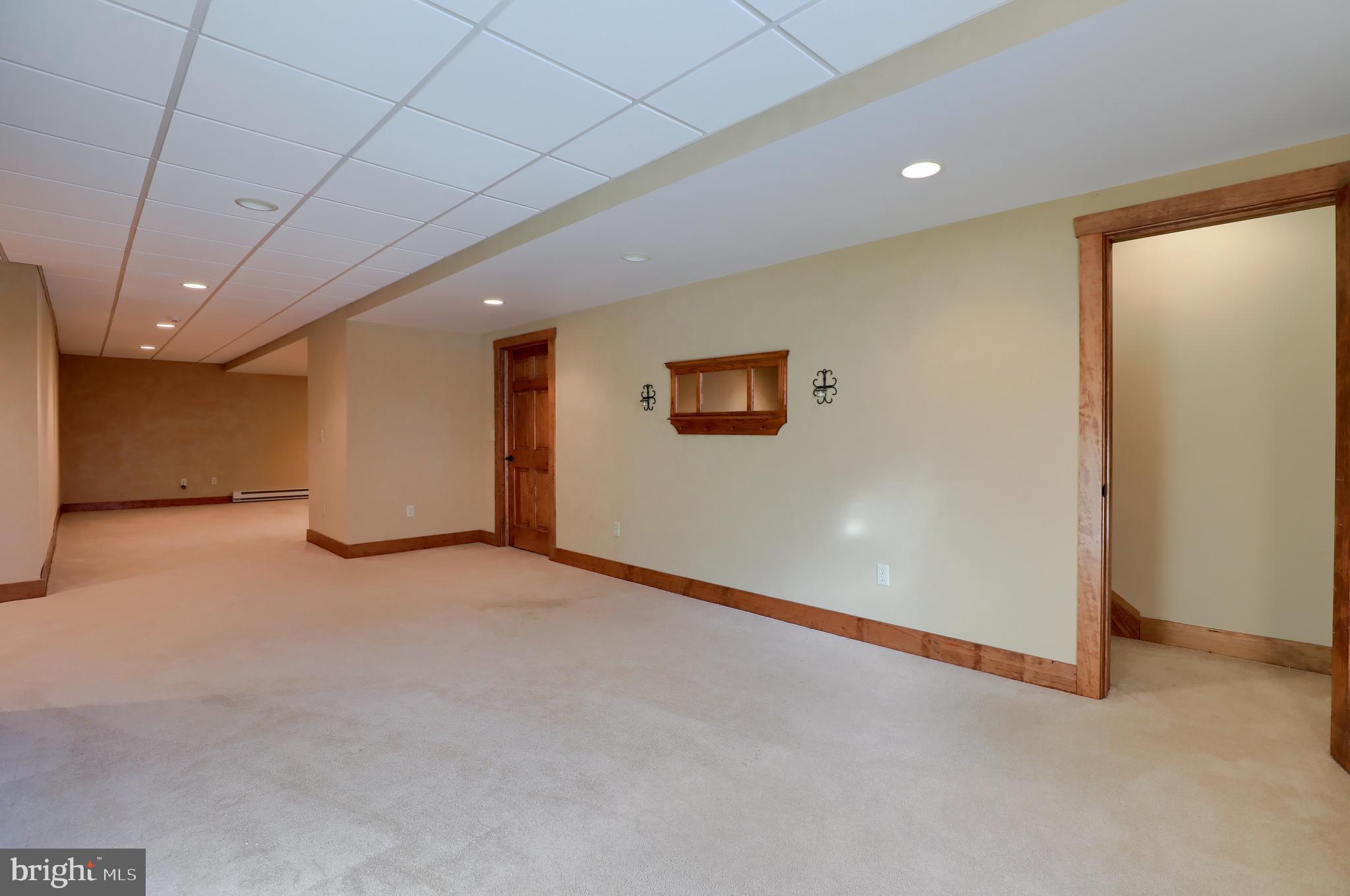 WOODS OF ROUNDTOP - Residential