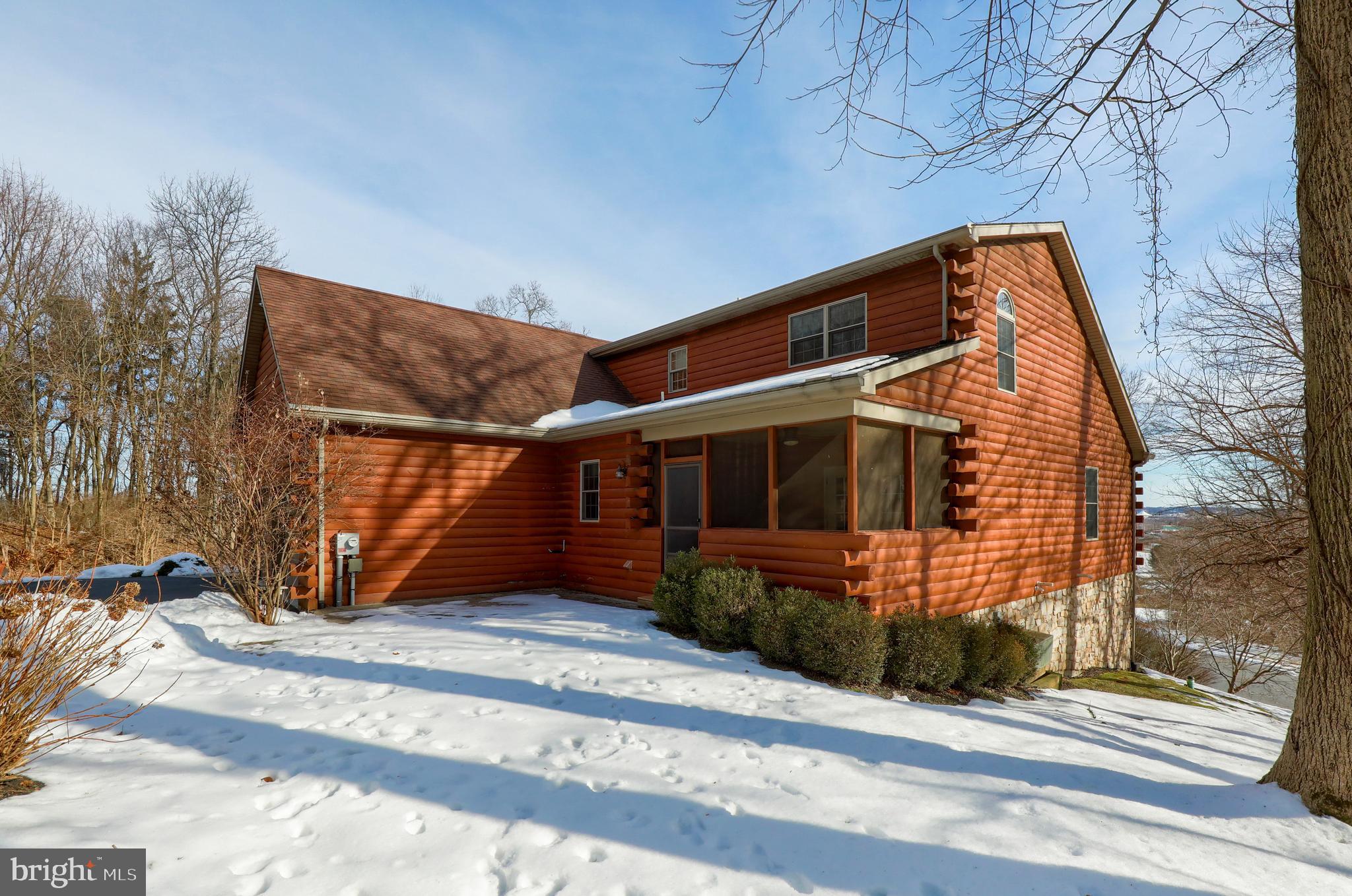 WOODS OF ROUNDTOP - Residential