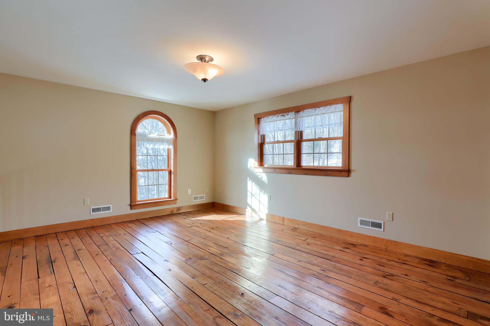 WOODS OF ROUNDTOP - Residential