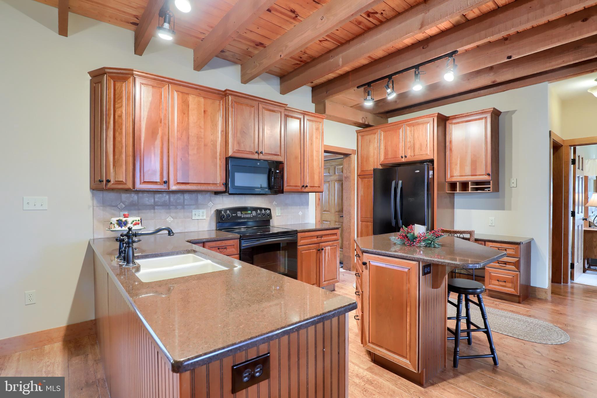 WOODS OF ROUNDTOP - Residential