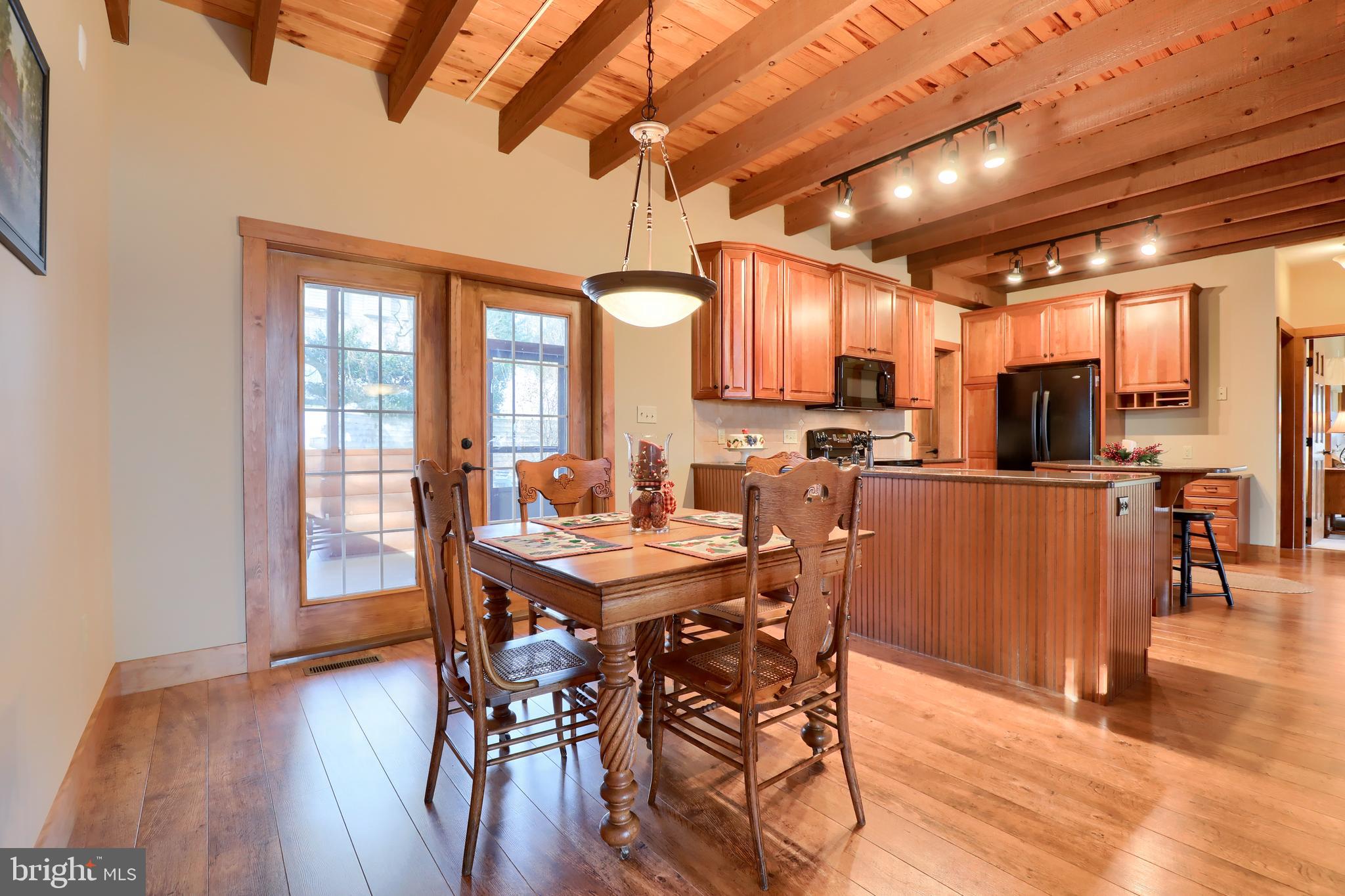 WOODS OF ROUNDTOP - Residential
