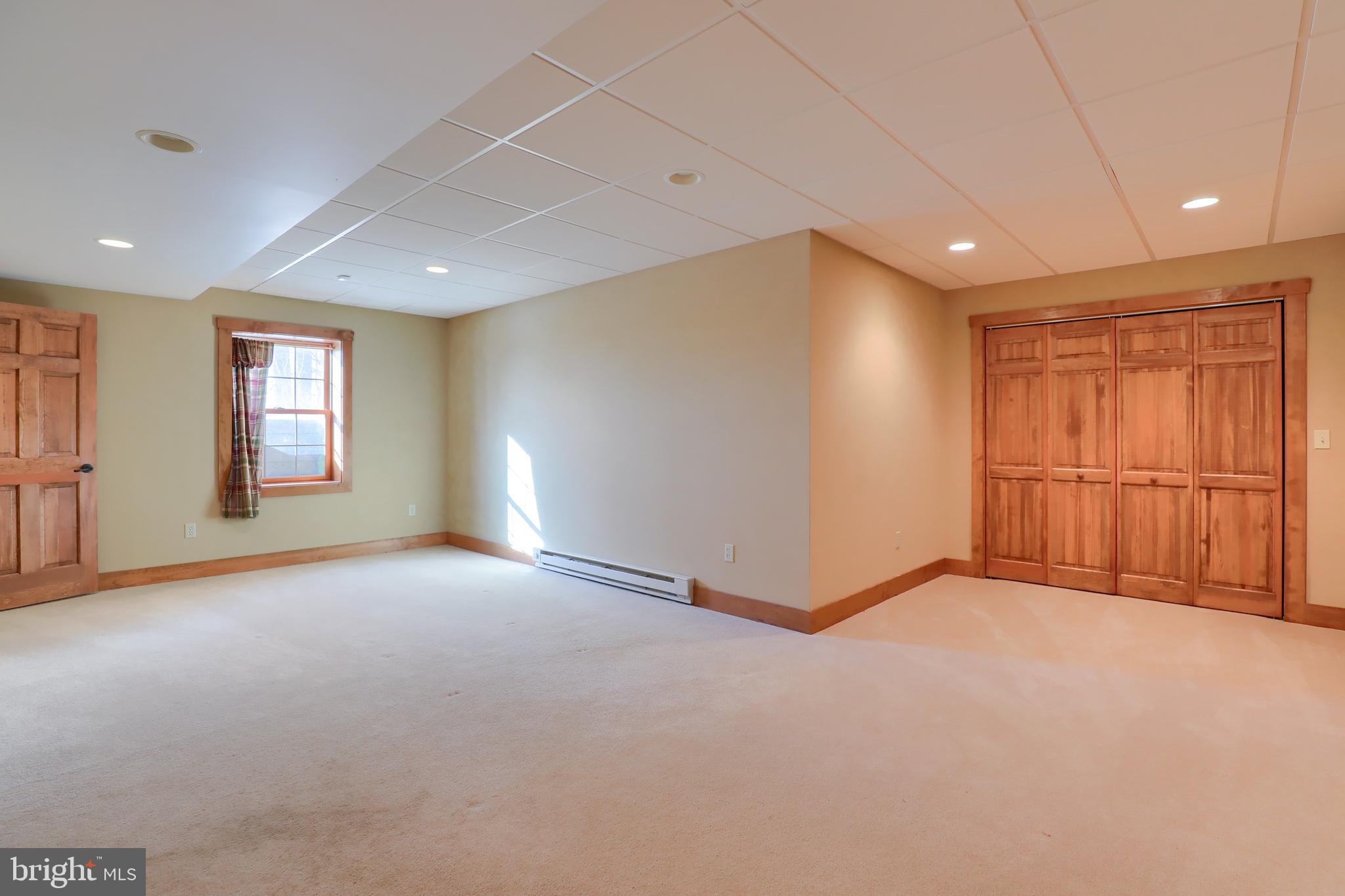 WOODS OF ROUNDTOP - Residential