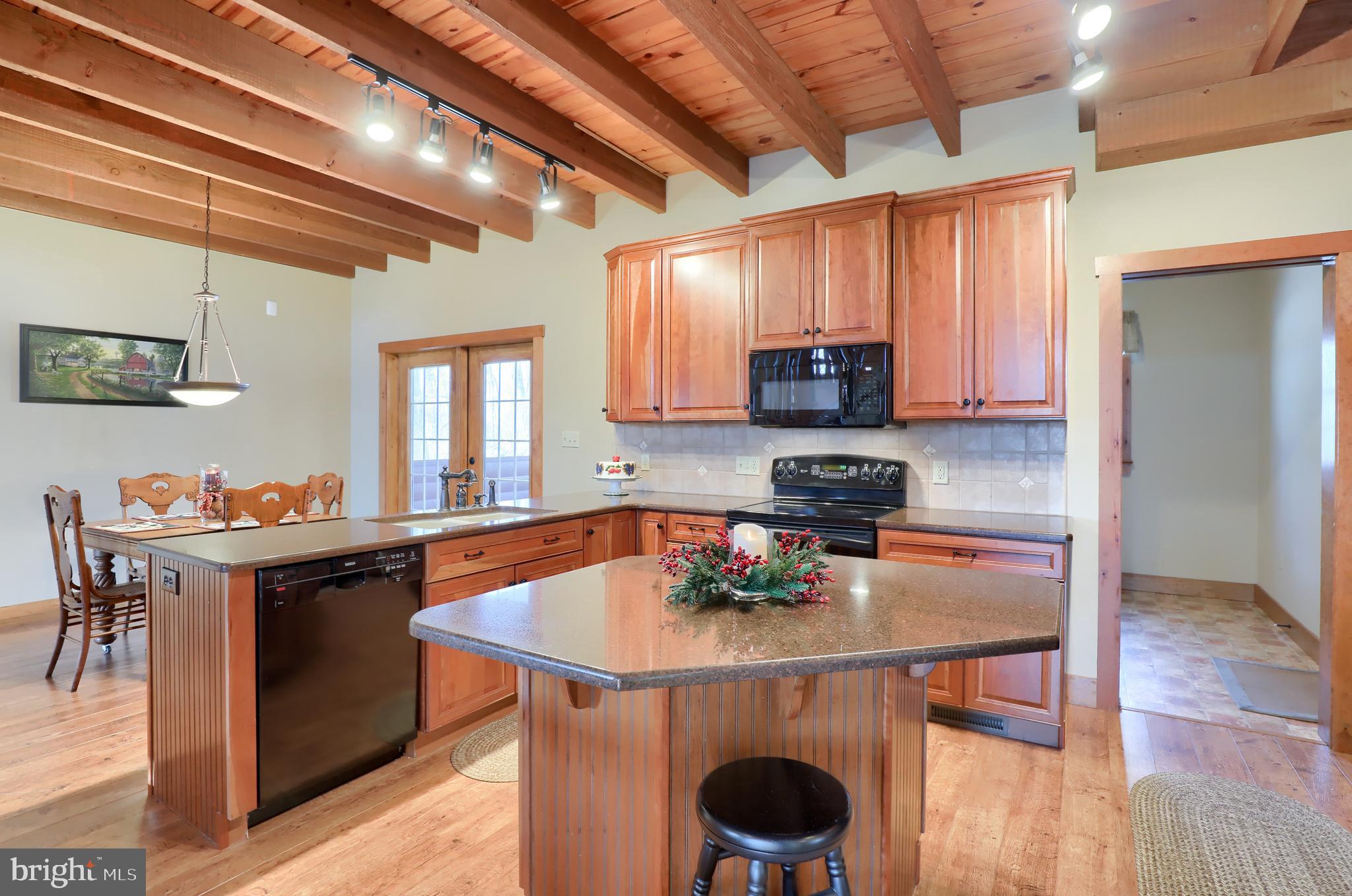 WOODS OF ROUNDTOP - Residential