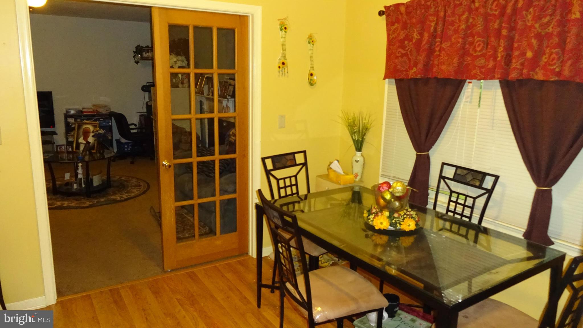 ROBBINS ESTATES - Residential