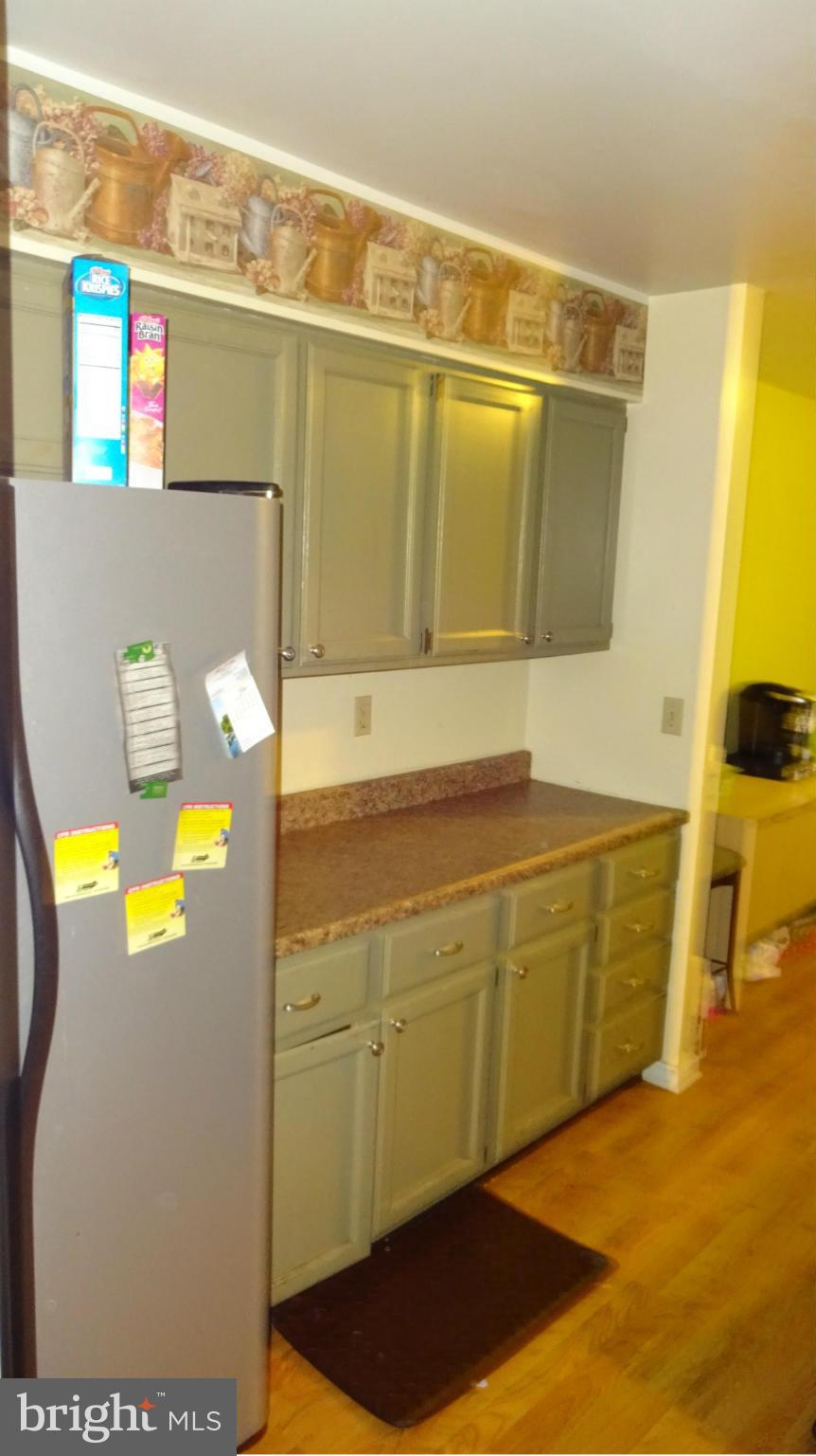 ROBBINS ESTATES - Residential