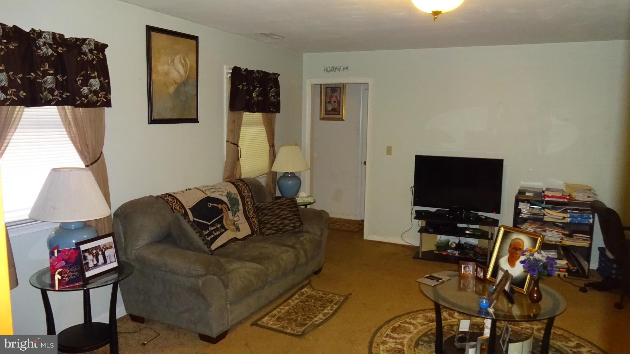 ROBBINS ESTATES - Residential