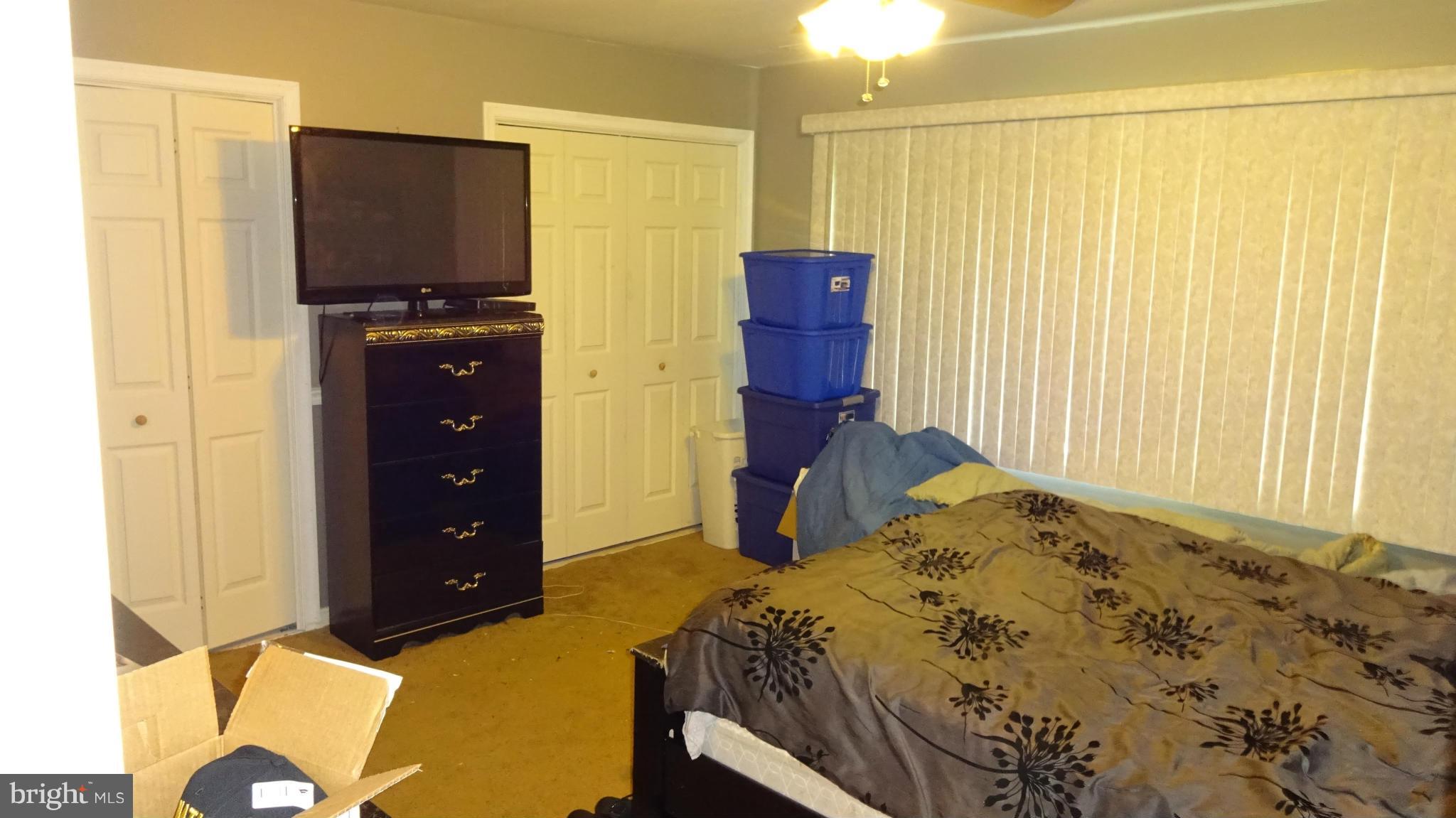 ROBBINS ESTATES - Residential