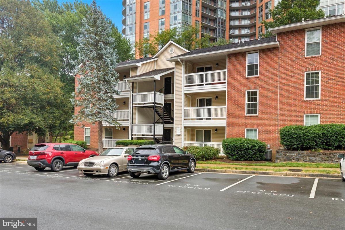 1517 LINCOLN WAY 304A
