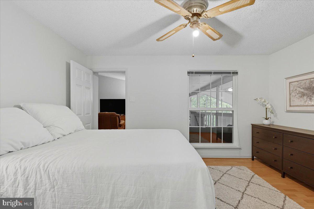 FOUNTAINS AT MCLEAN - Residential