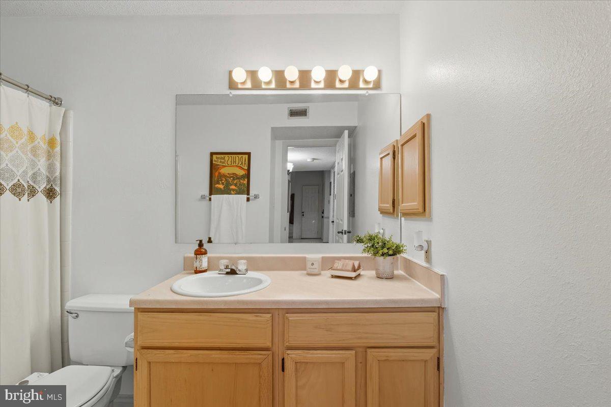 FOUNTAINS AT MCLEAN - Residential