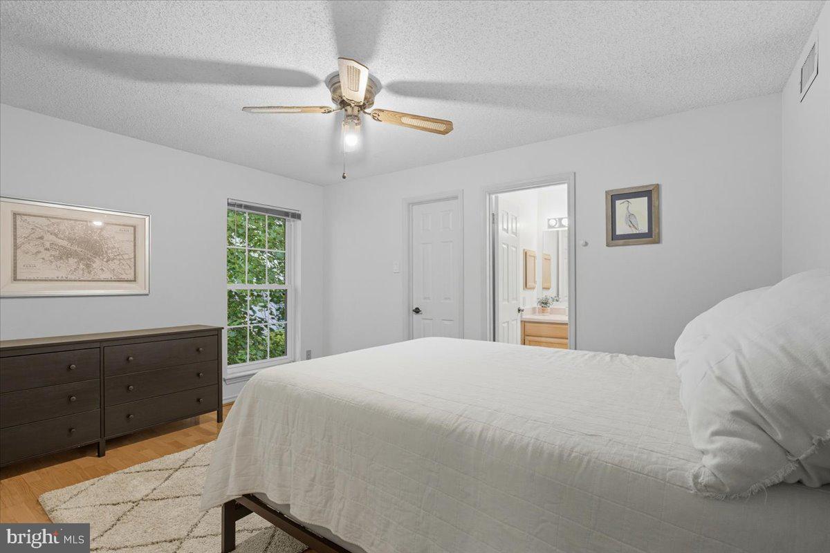 FOUNTAINS AT MCLEAN - Residential