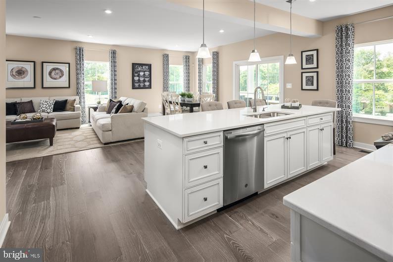 TWO RIVERS - Residential