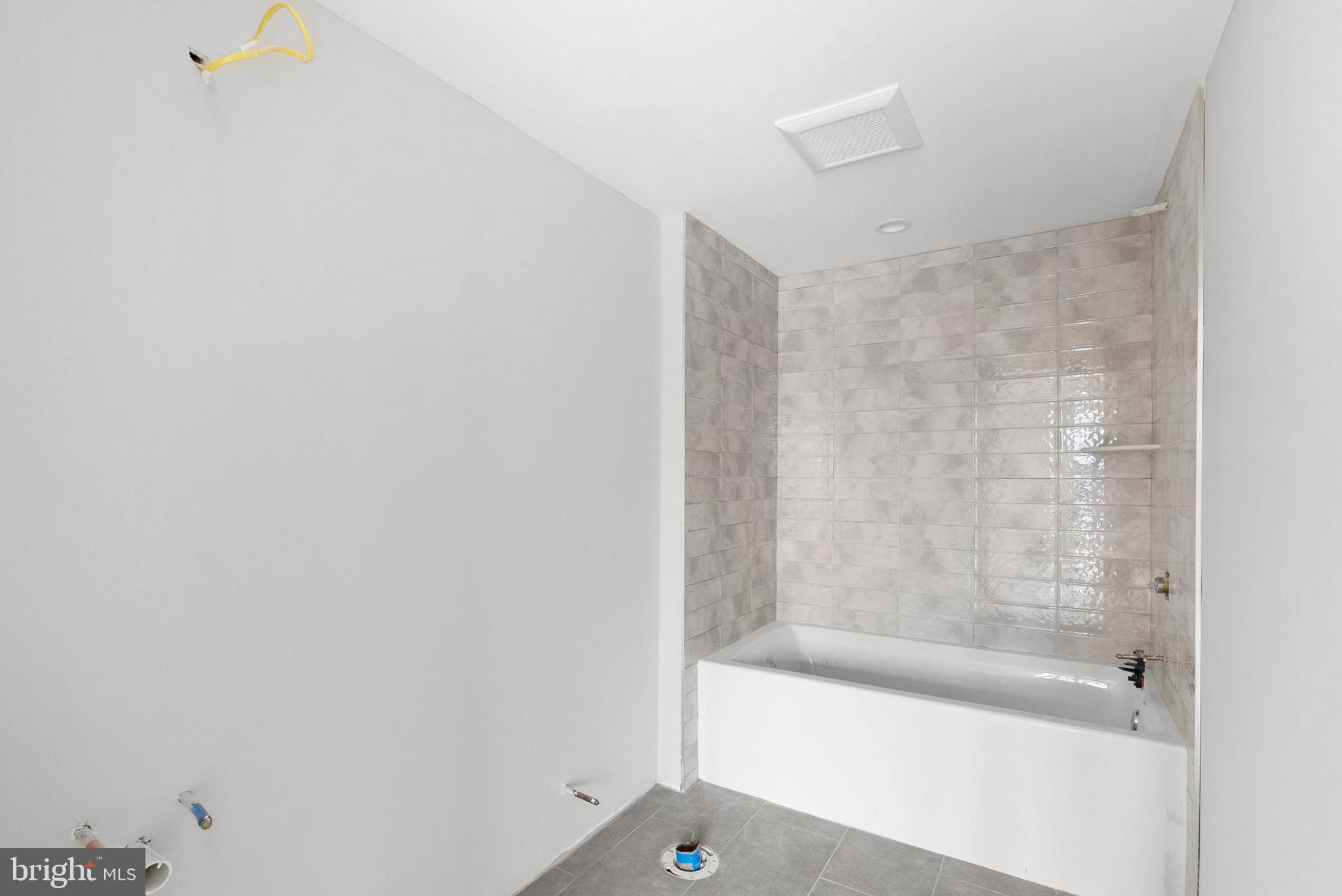 FAIRMOUNT - Residential