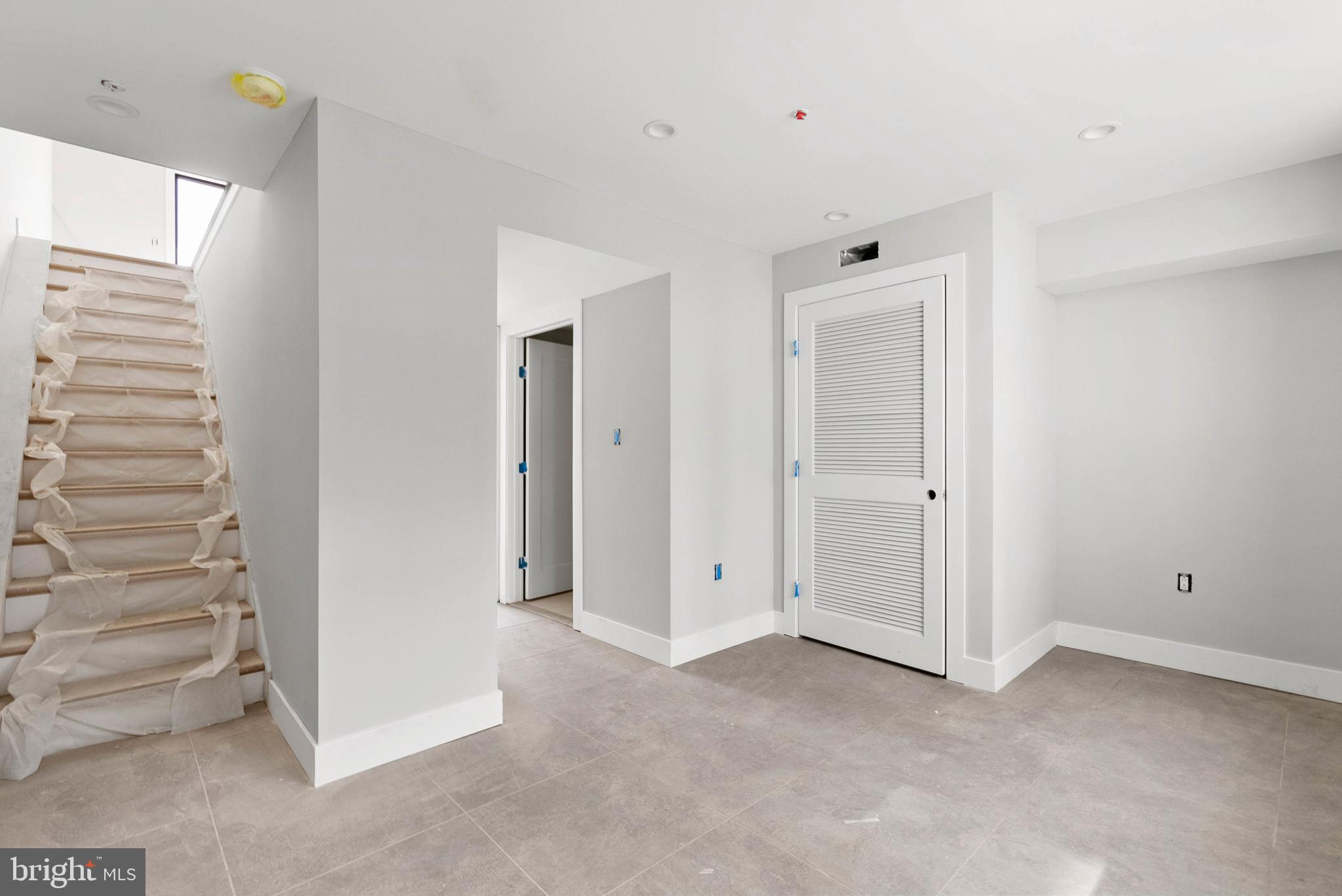 FAIRMOUNT - Residential