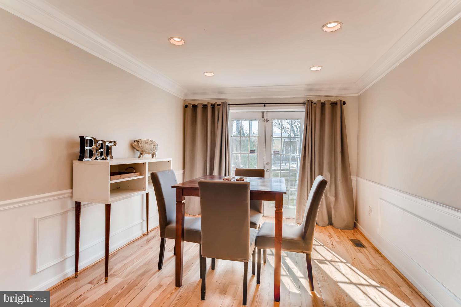 WASHINGTON VILLAGE - Residential