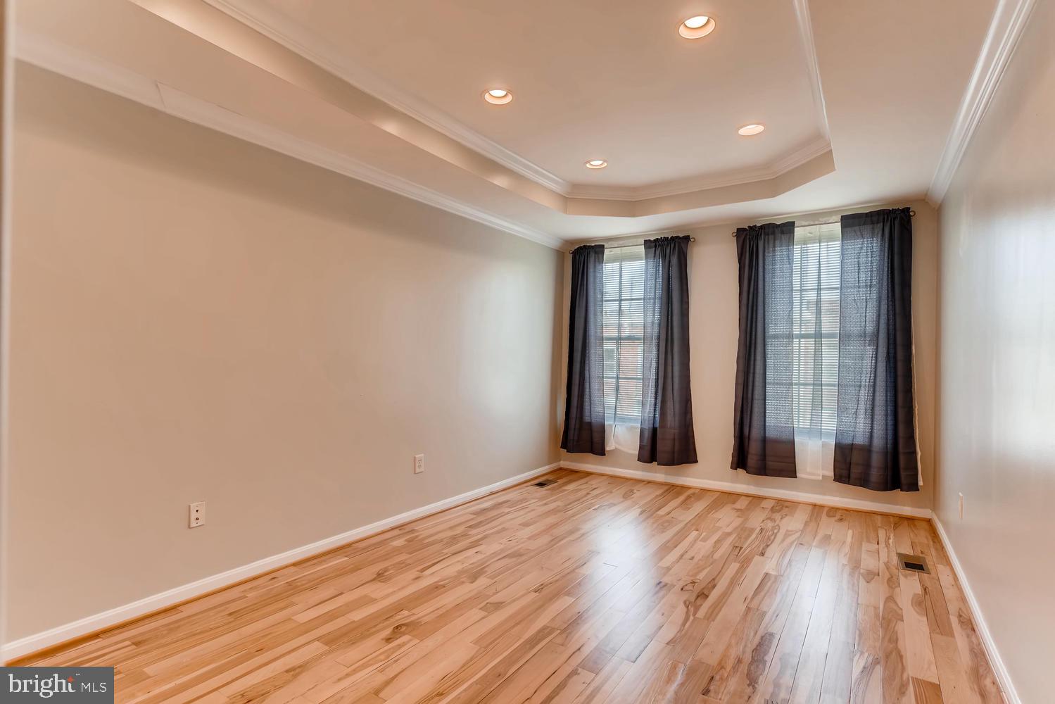 WASHINGTON VILLAGE - Residential