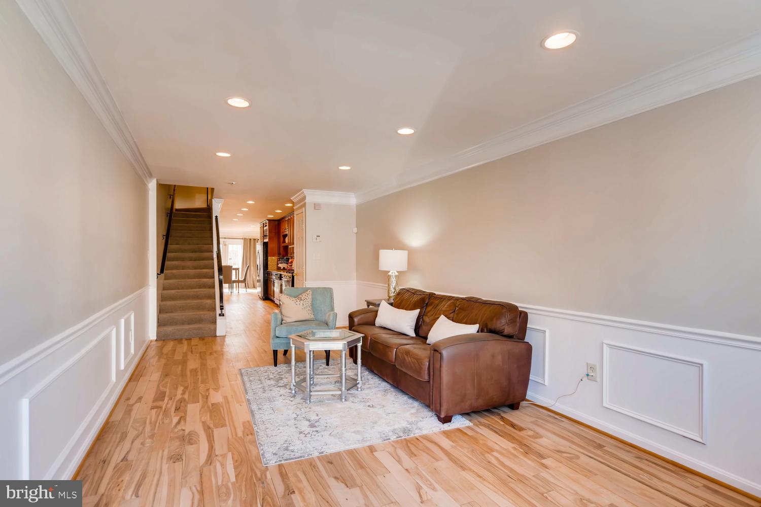 WASHINGTON VILLAGE - Residential