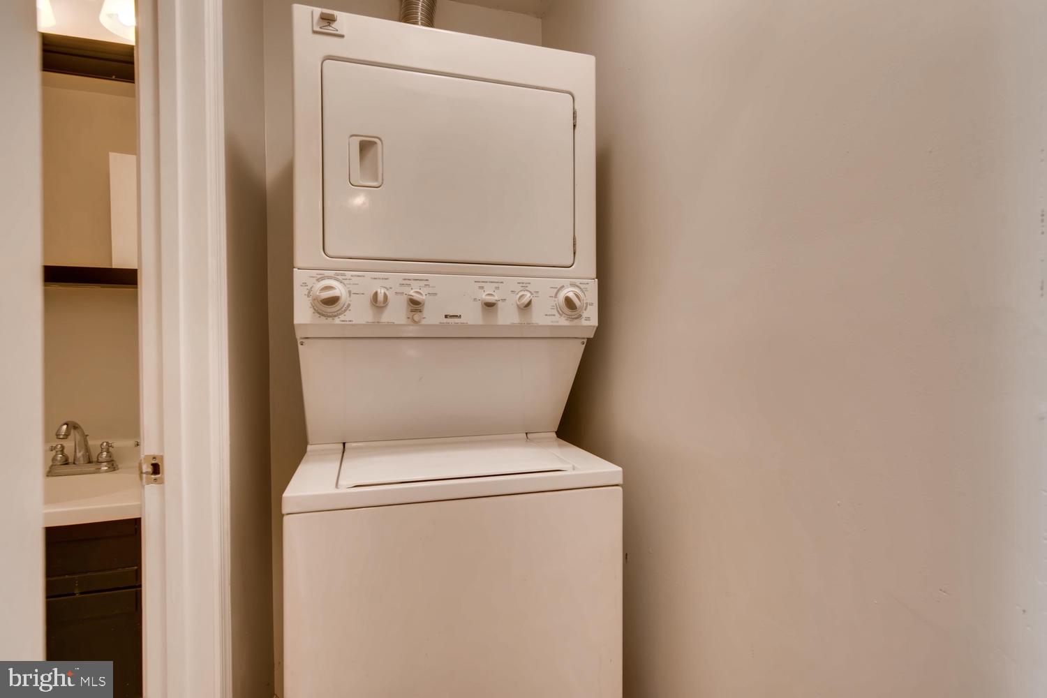 WASHINGTON VILLAGE - Residential