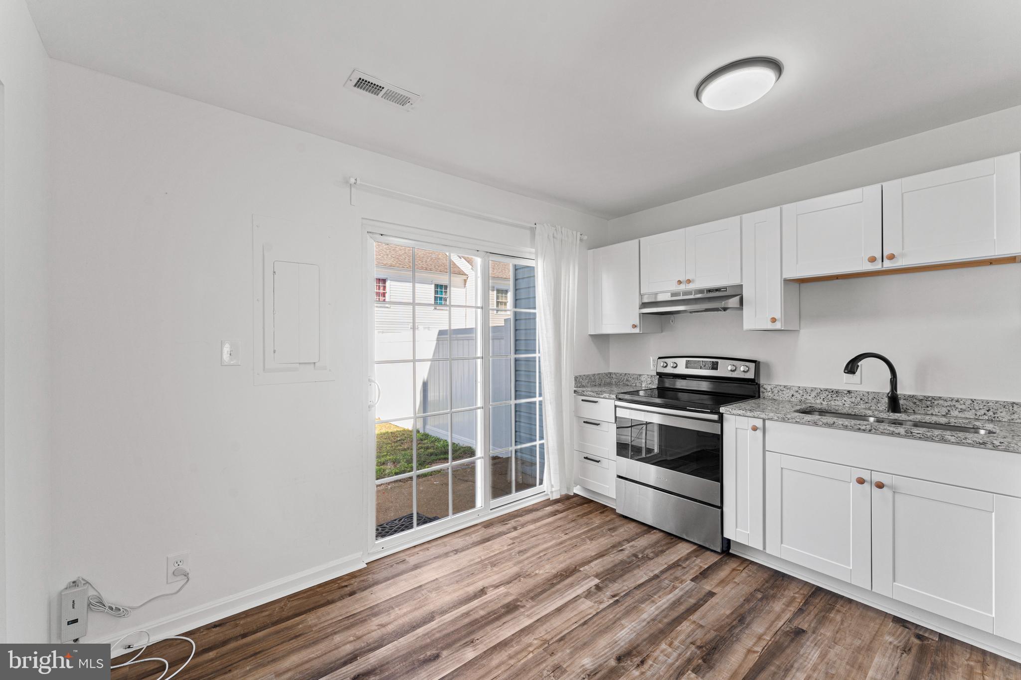 STAFFORD MEADOWS - Residential Lease