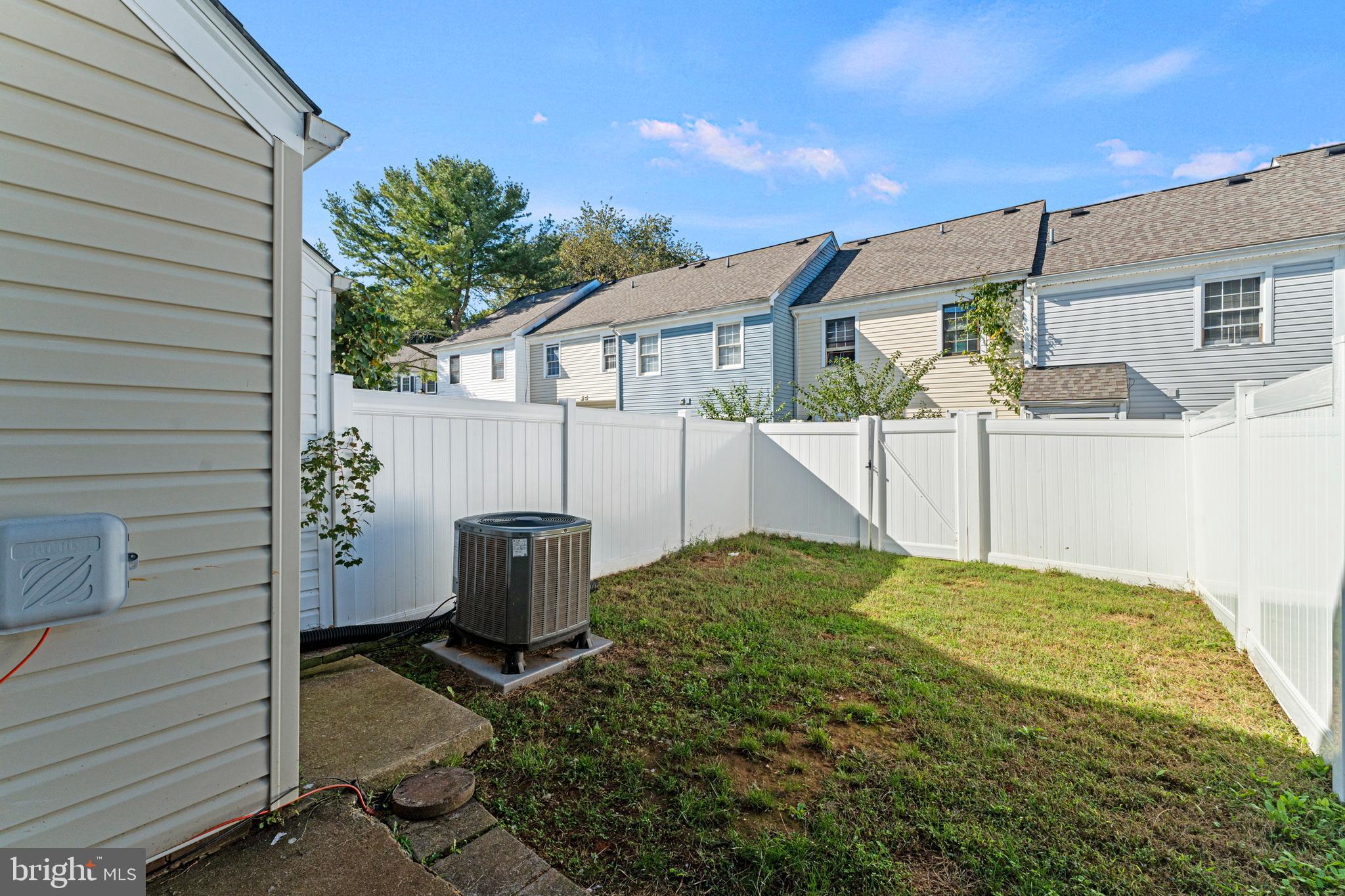 STAFFORD MEADOWS - Residential Lease