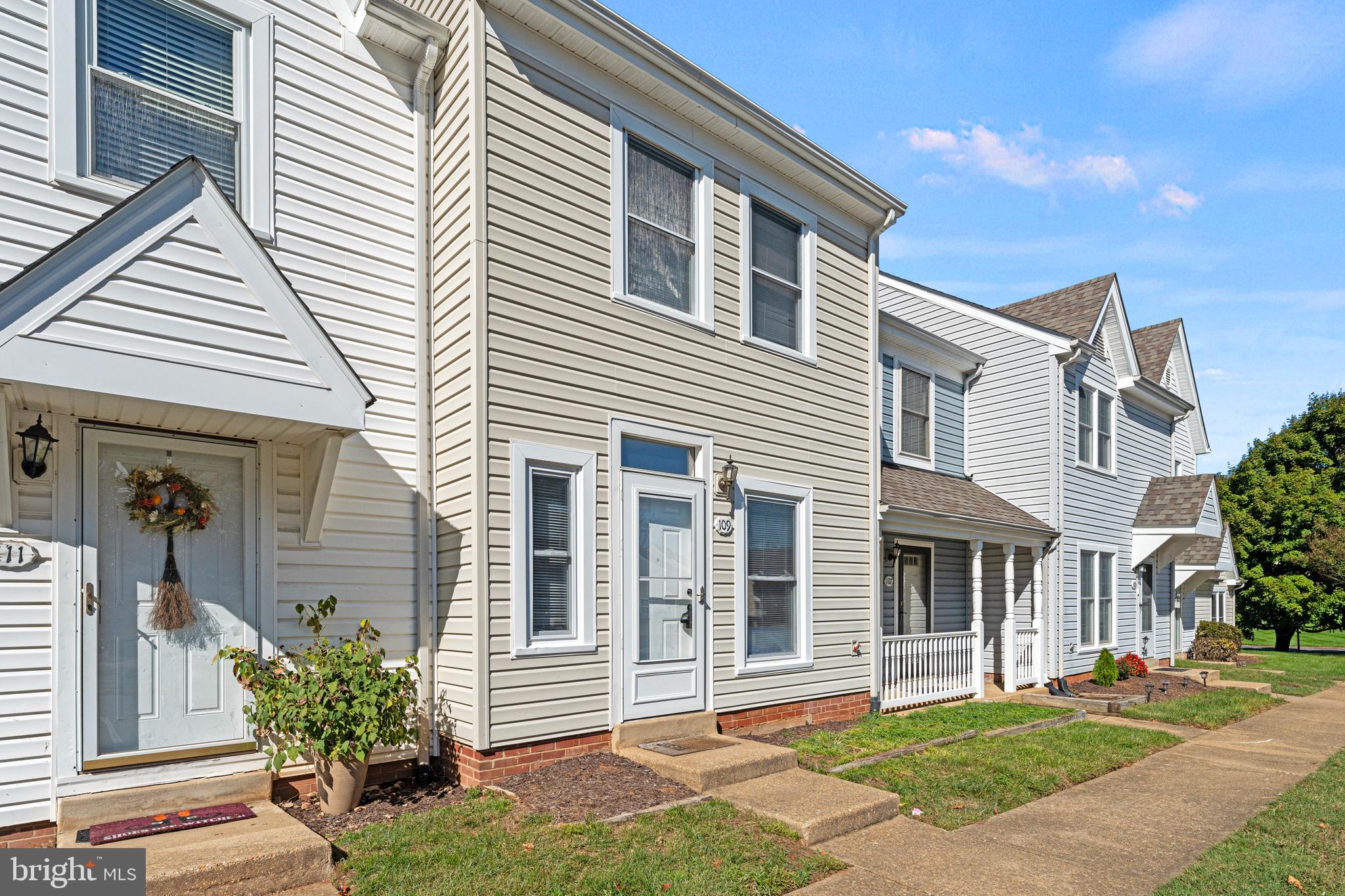 STAFFORD MEADOWS - Residential Lease