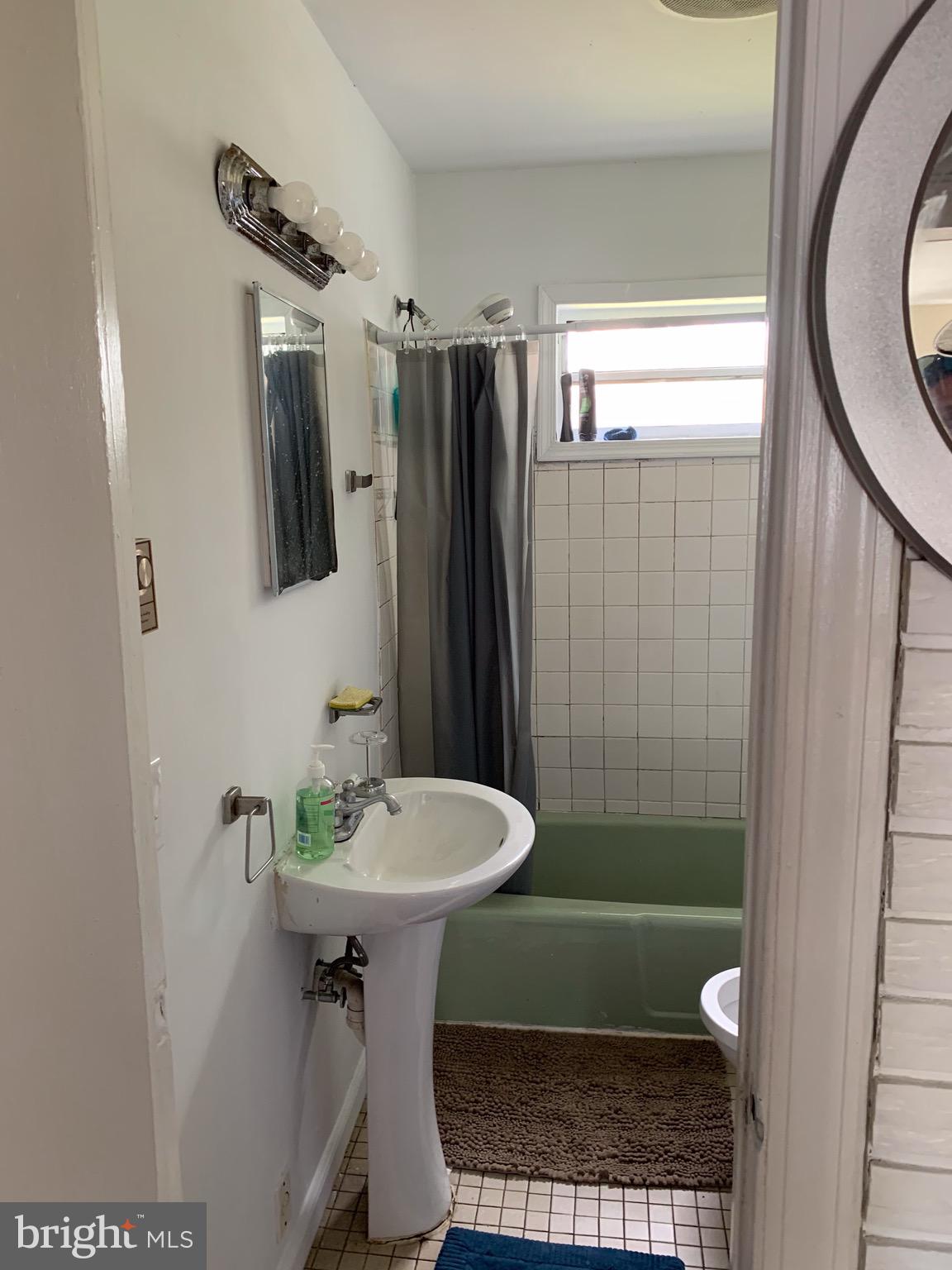 ROSELAND - Residential