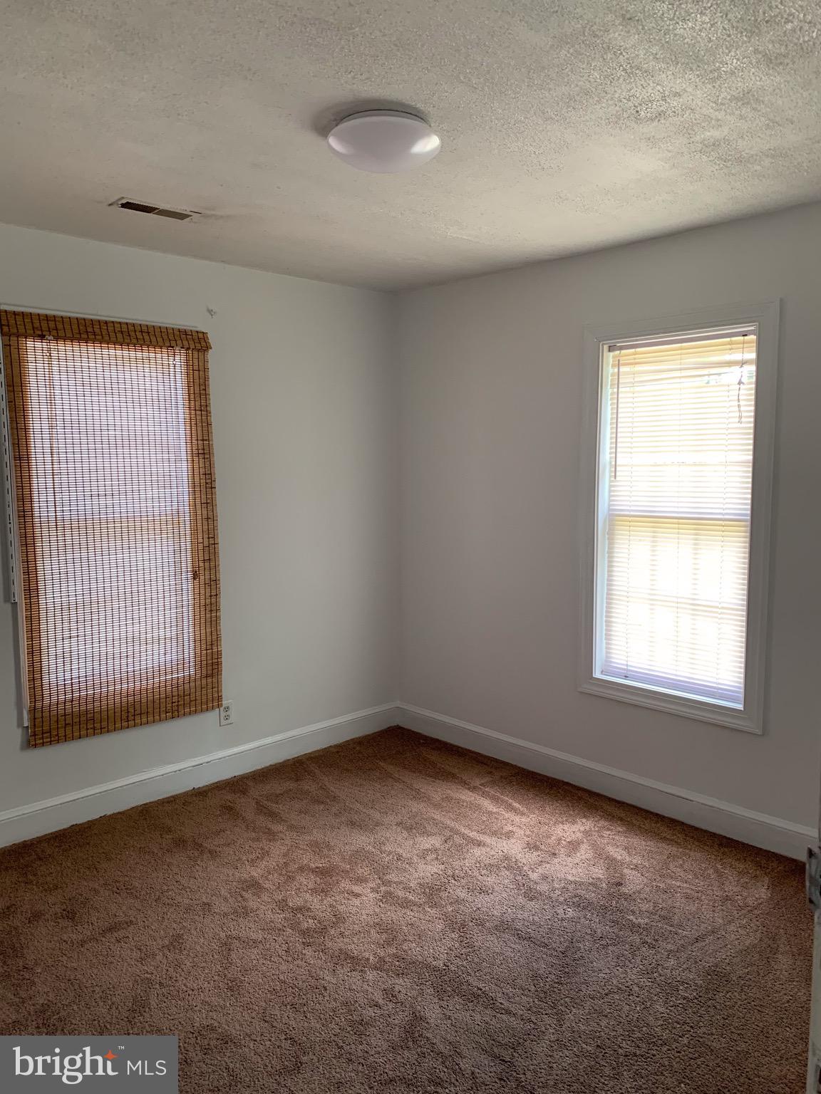 ROSELAND - Residential